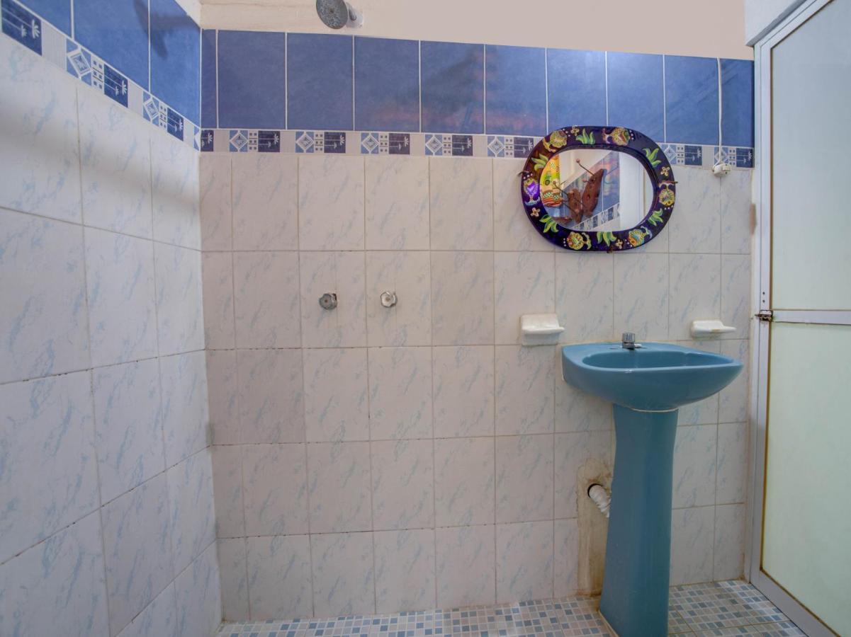 Oyo Hotel Casa Ada Сиуатанехо Екстериор снимка